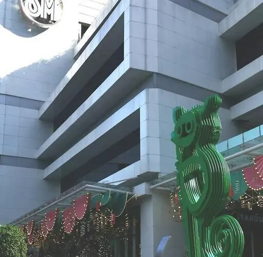 New 2br Of 86sqm With Parking & Netflix In Bgc Apartment Manila