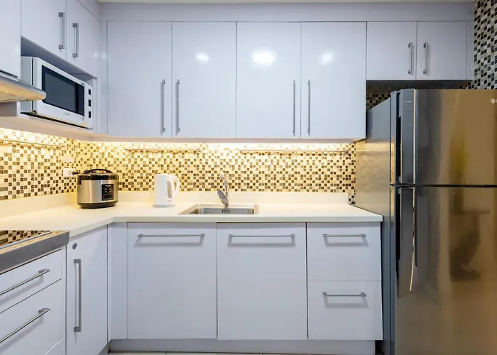 New 2br Of 86sqm With Parking & Netflix In Bgc Manila