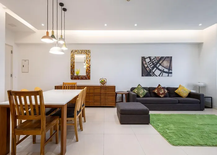 New 2br Of 86sqm With Parking & Netflix In Bgc Manila